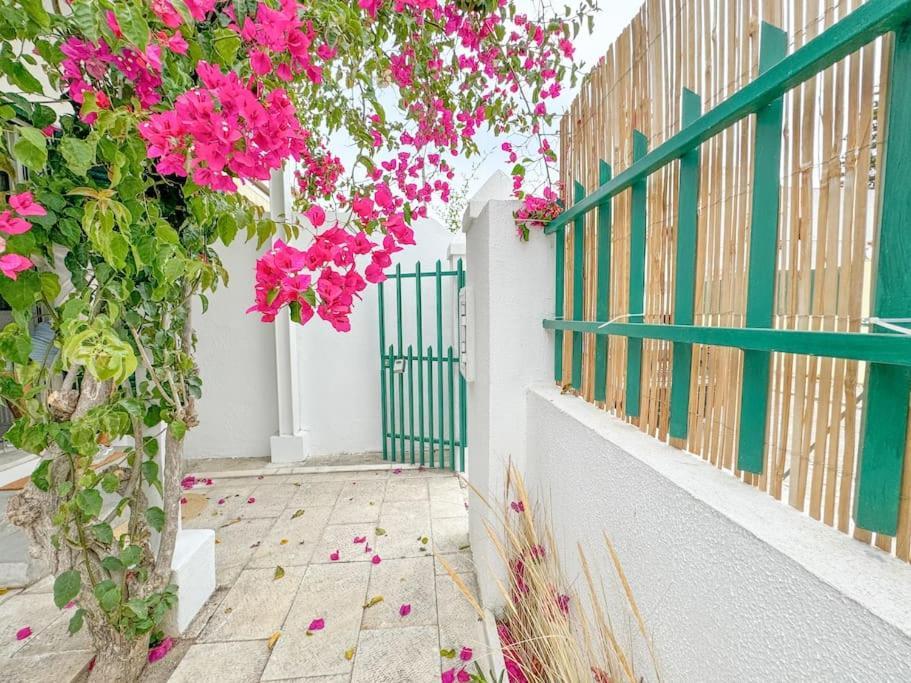 Costa Inn Beach House With Pool By Homeful Homes Costa da Caparica Exterior foto