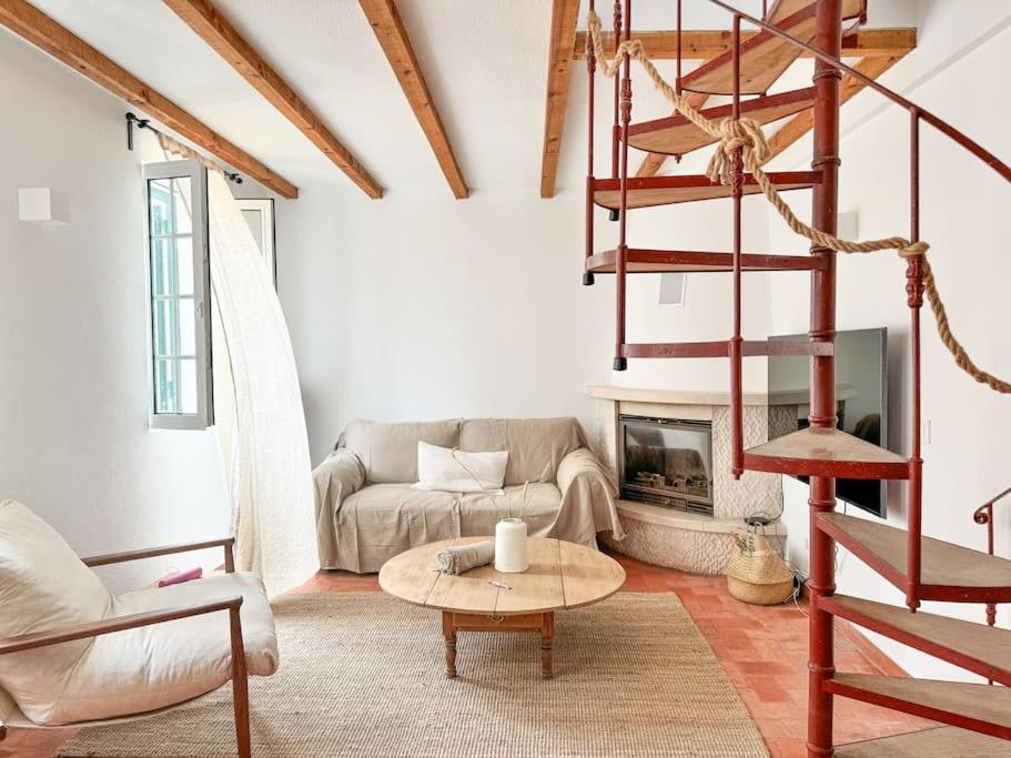 Costa Inn Beach House With Pool By Homeful Homes Costa da Caparica Exterior foto